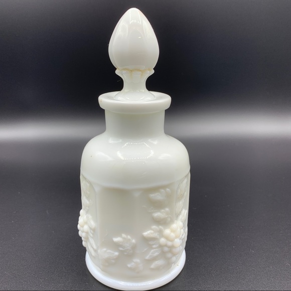 Westmorland Milk Glass Grape Perfume Bottle - Picture 2 of 8